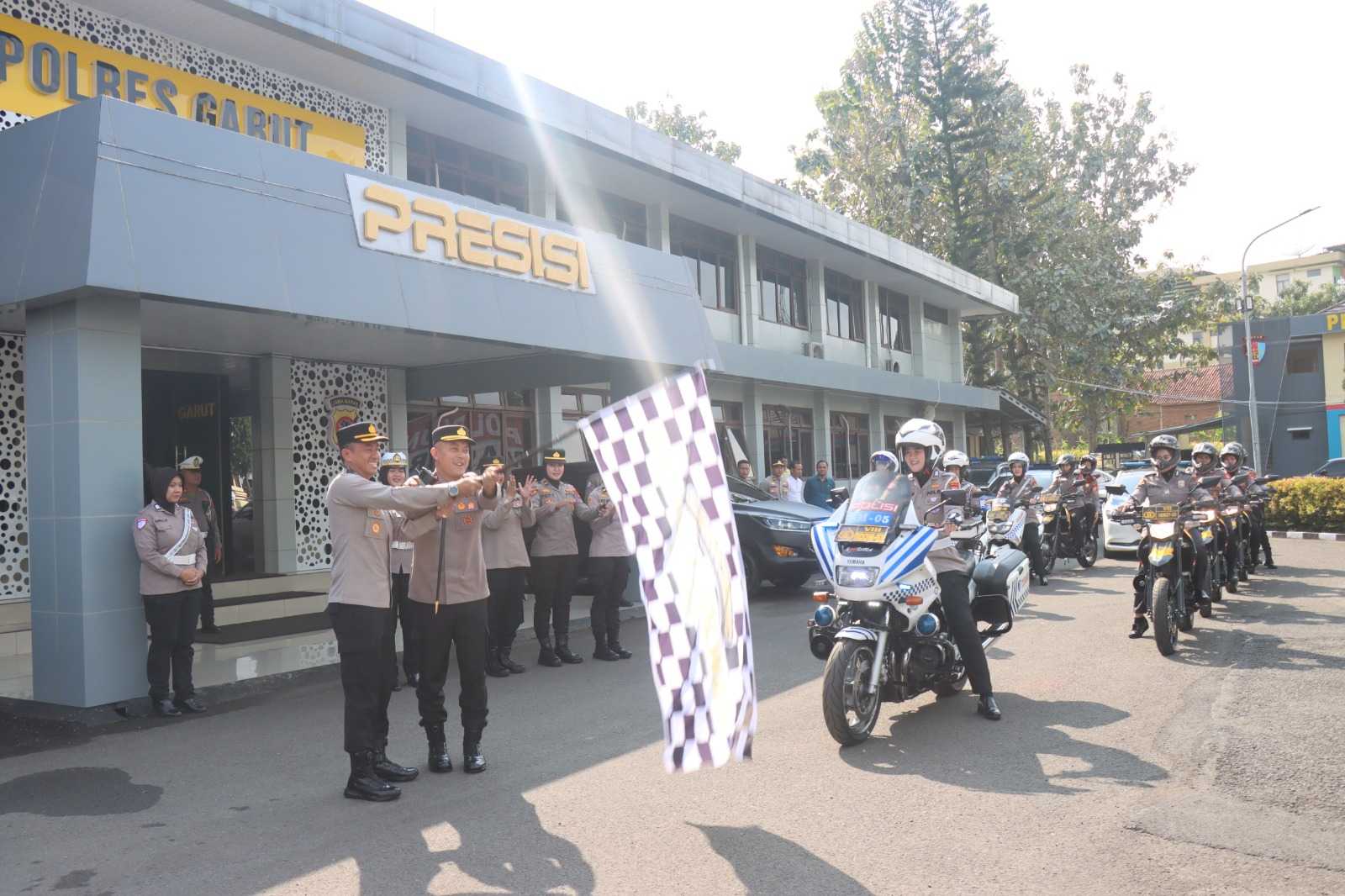 Polwan Polres Garut Gelar Patroli INTAN untuk Wujudkan Polisi Humanis dan Garut yang Aman