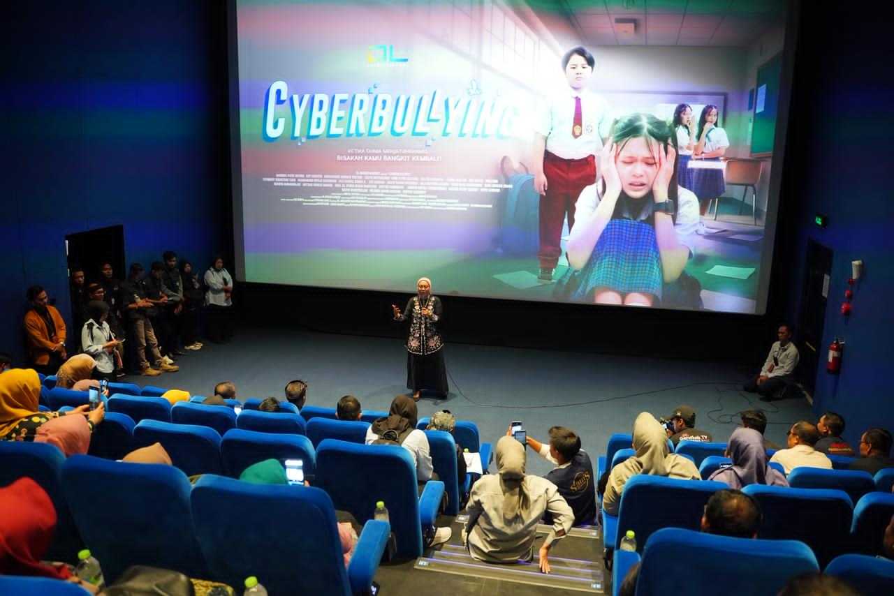 Wabup Garut Ingatkan Guru dan Orang Tua Bijak Hadapi Era Digital dan Maraknya Cyberbullying