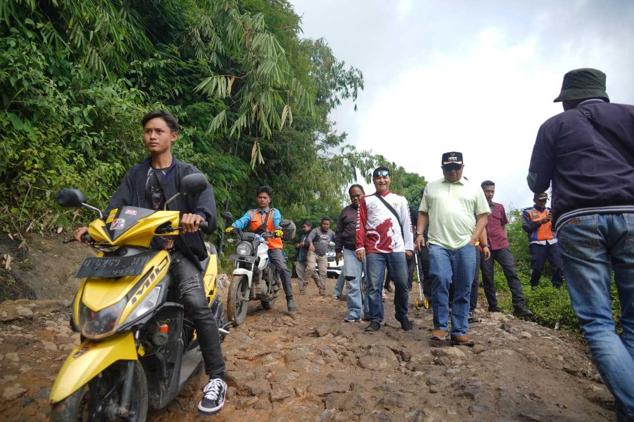 Pemkab Garut Siapkan Data Lapangan untuk Pengajuan Perbaikan Jalan Pamegatan–Banjarwangi