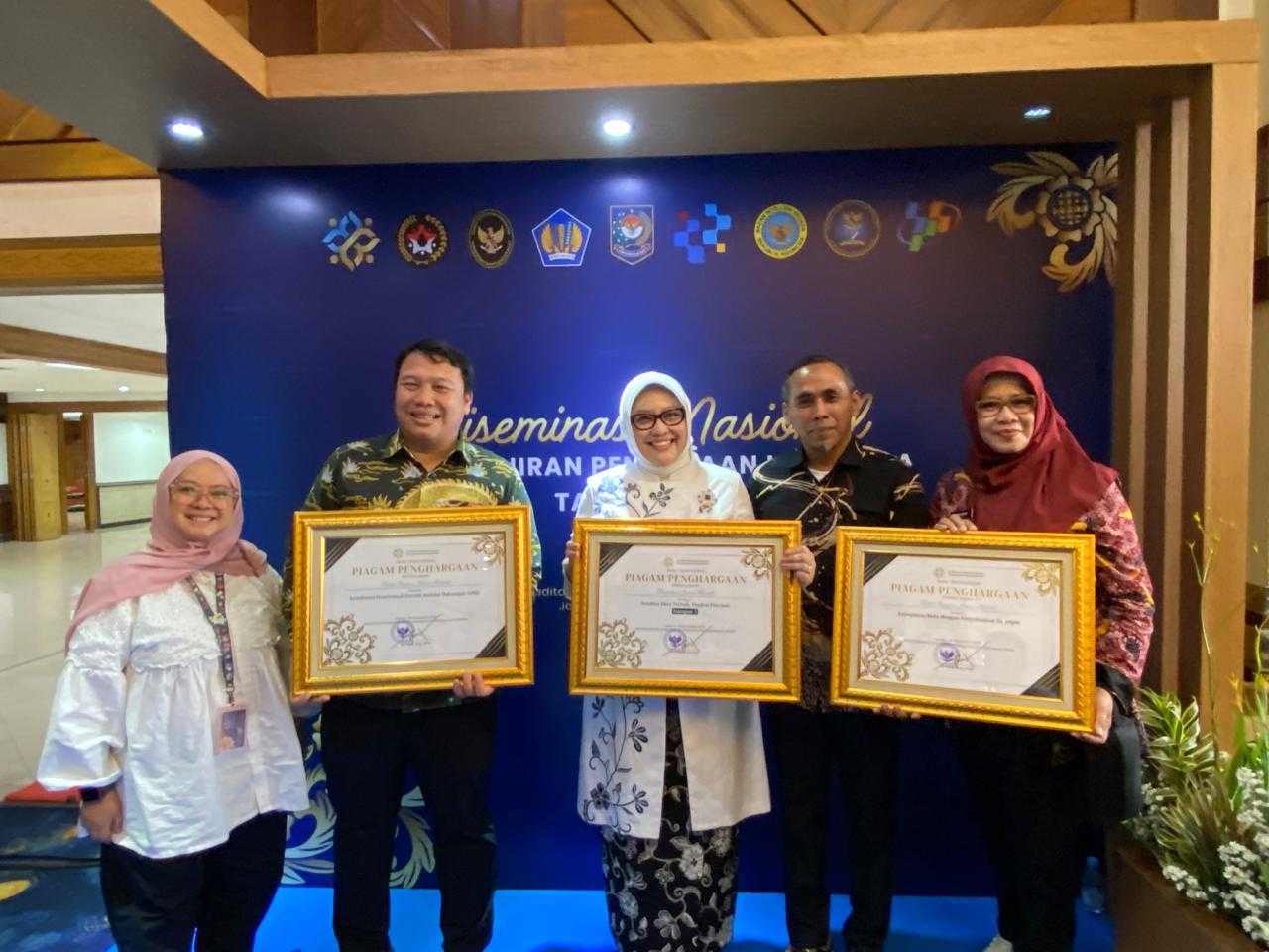 Jawa Barat Dinobatkan sebagai Provinsi Terbaik dalam Pemutakhiran Data Keluarga 2025