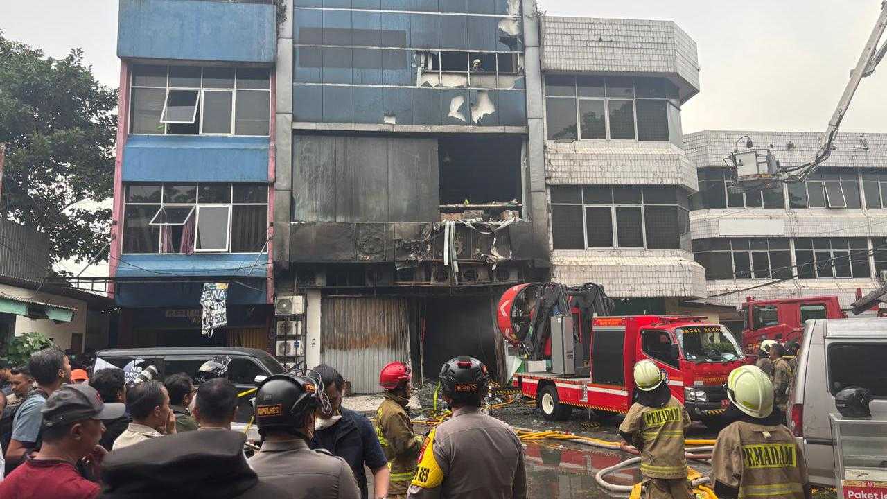 Pemprov DKI Pastikan Seluruh Korban Kebakaran Ruko Terra Drone Ditanggung Penuh