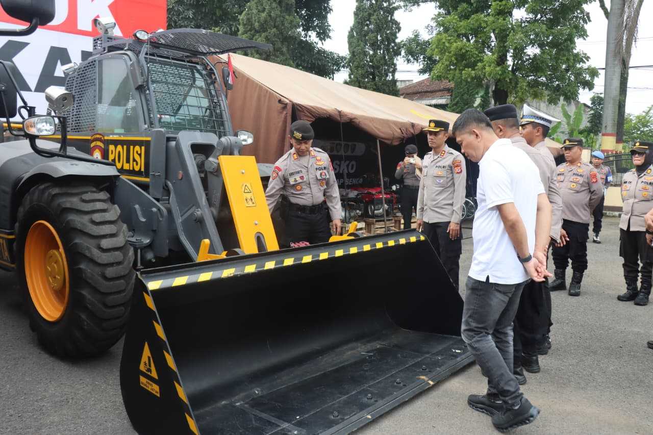 Antisipasi Bencana, Pengecekan Kesiapan Peralatan dan Personel di Polres Garut