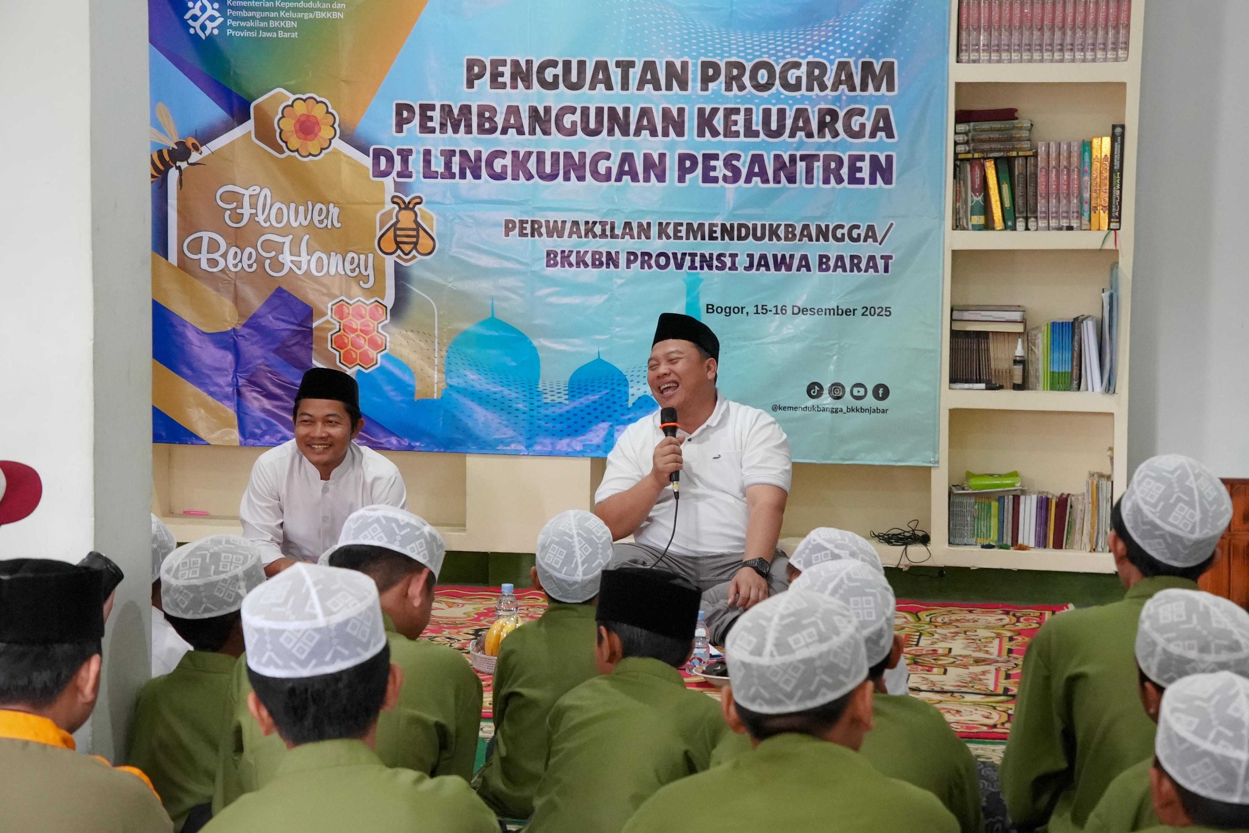 Bakti Sosial di Pesantren Nurul Fatih, BKKBN Jabar Perkuat Edukasi Keluarga Tangguh dan Pencegahan Stunting