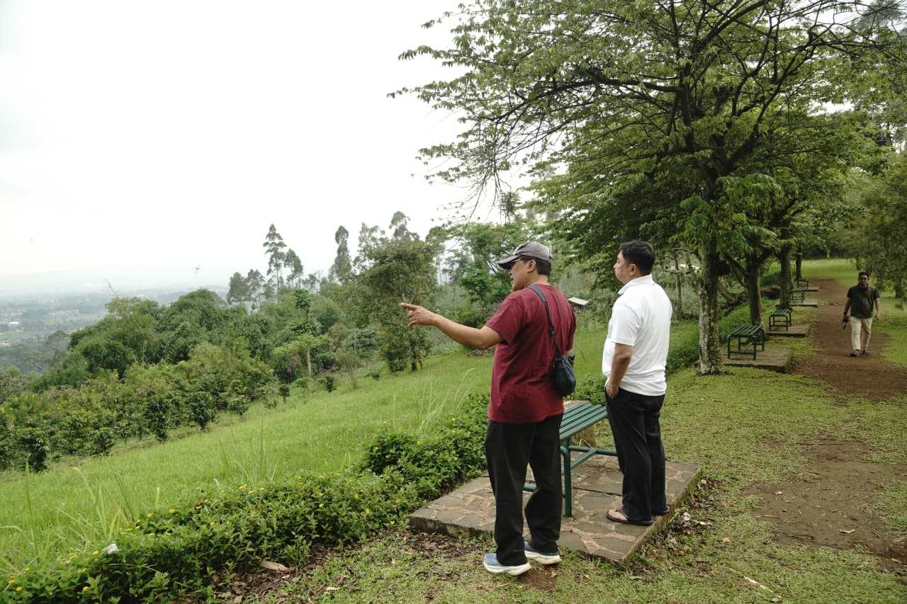 Bupati Garut Pantau Kebun Mawar Situhapa, Wisata Alam Ramah Lingkungan Terus Didorong