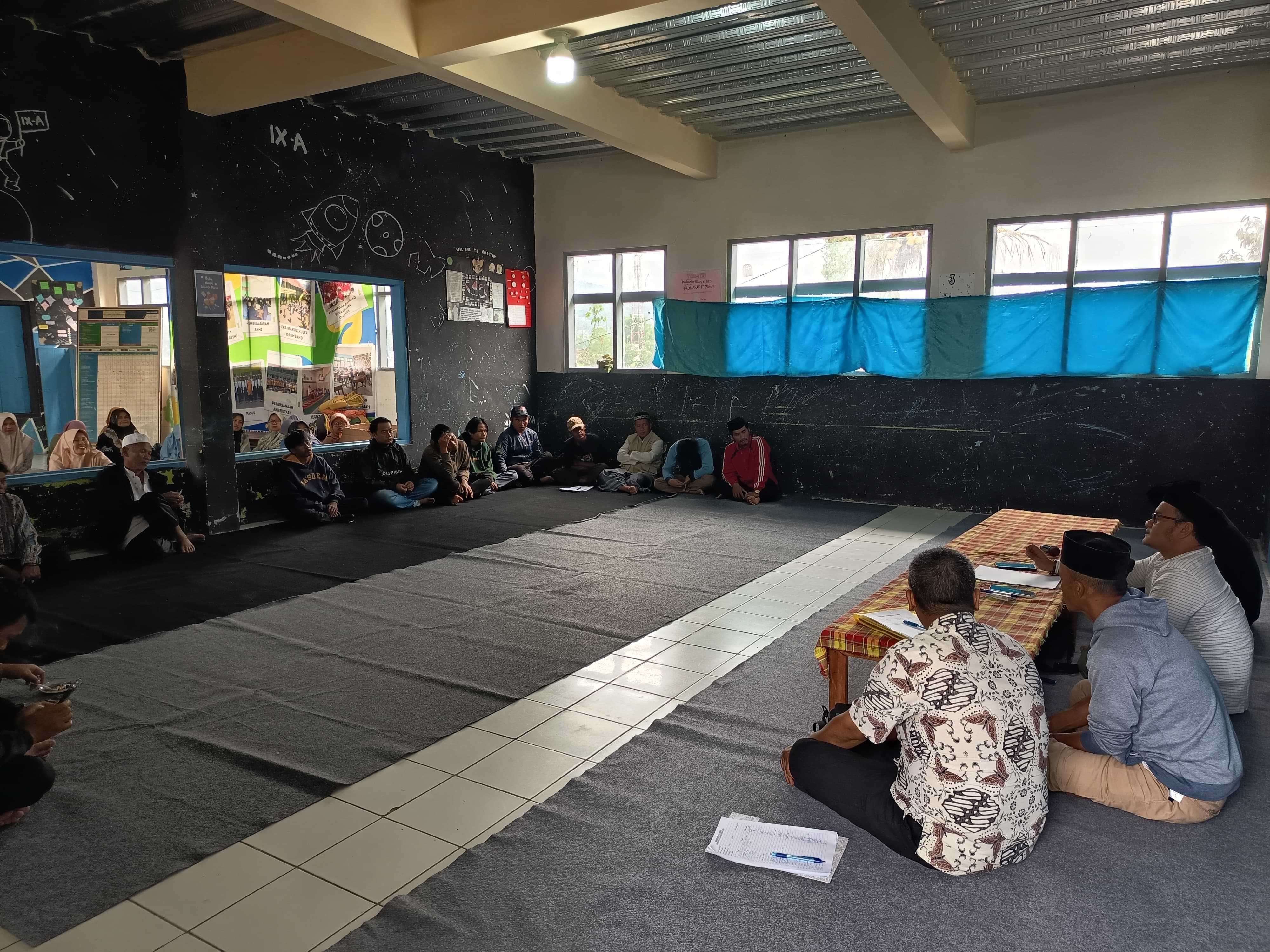 Reses di Desa Sukaresmi, Wakil Ketua DPRD Garut Tampung Aspirasi Infrastruktur hingga UMKM