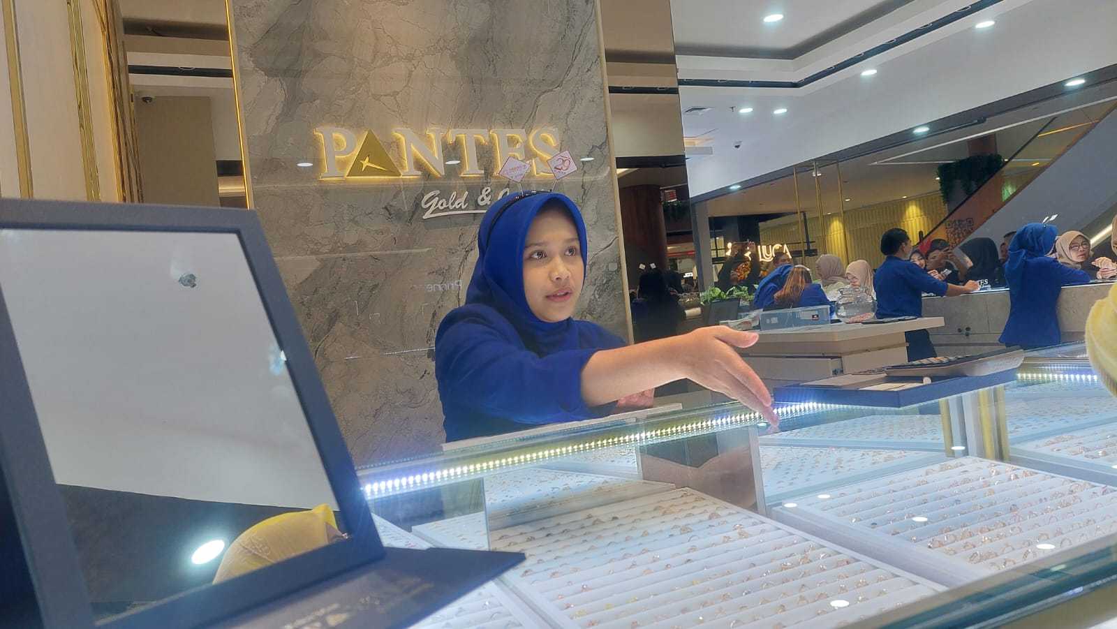 Vivian Diamond Cabang ke 27 Resmi Hadir di Ciplaz Garut Bersama dengan Grand Opening Toko Mas Pantes ke-29