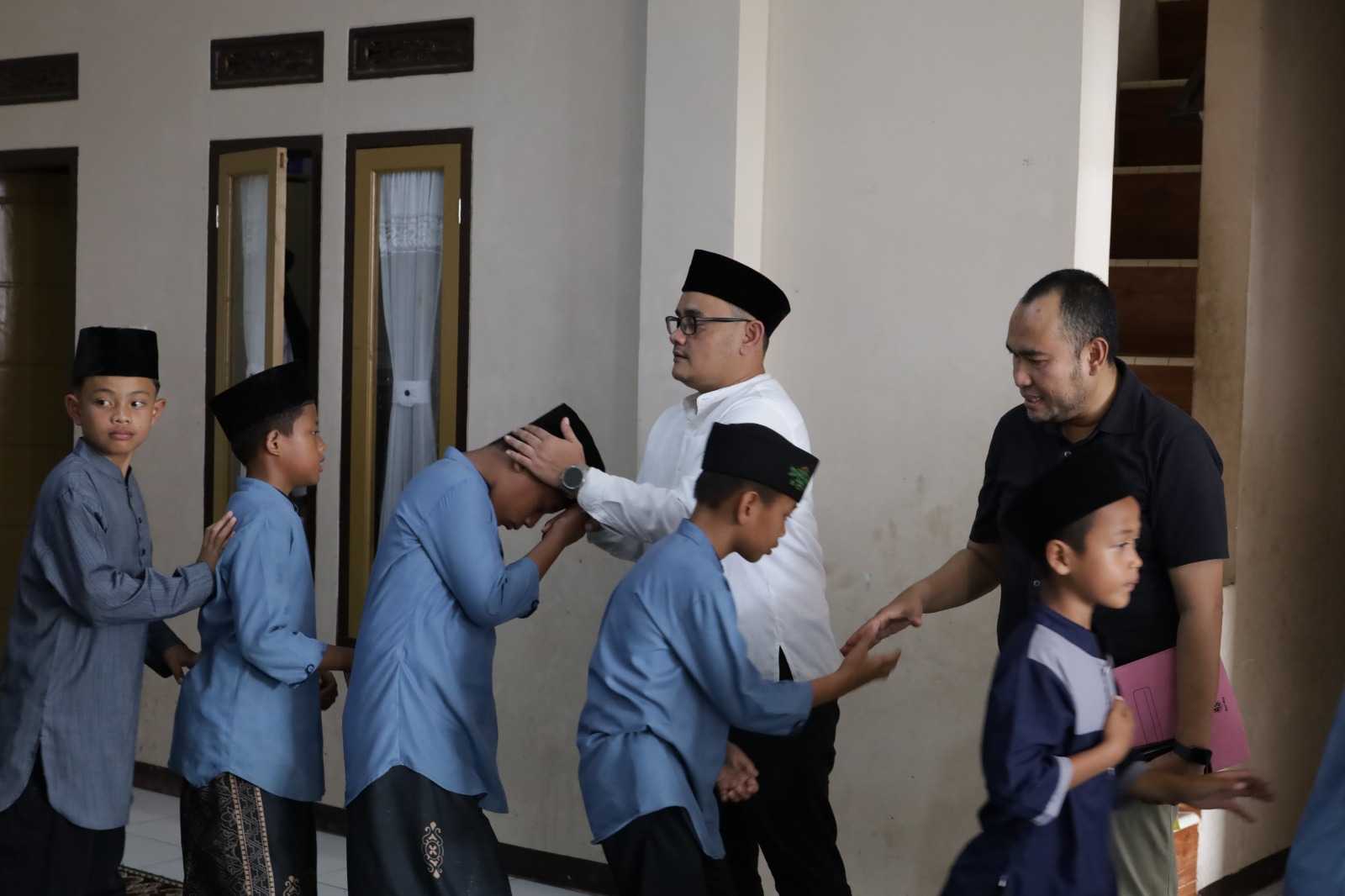 Momentum HJG ke-213, DPRD Garut Tebar Kepedulian untuk Anak Yatim Jelang Ramadan