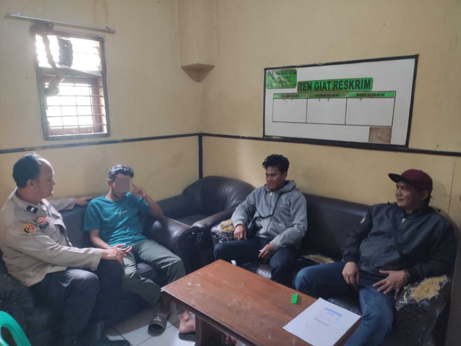 Gunakan HP Korban untuk Transfer ke Judi Online, Pria Asal Jambi Diamankan Polsek Cibatu