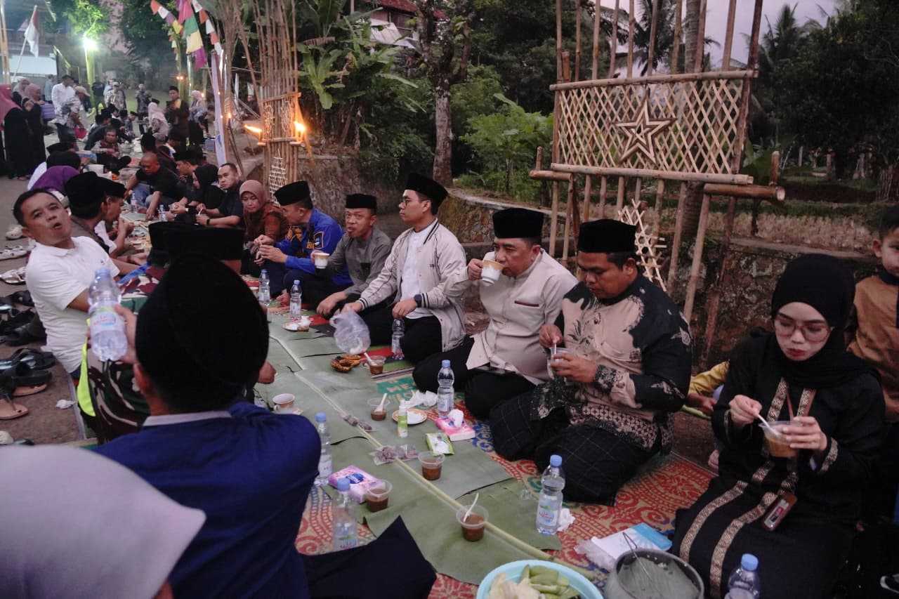 Pejabat Pemkab Garut Menginap di Rumah Warga Mekarsari, Perkuat Kedekatan dengan Masyarakat
