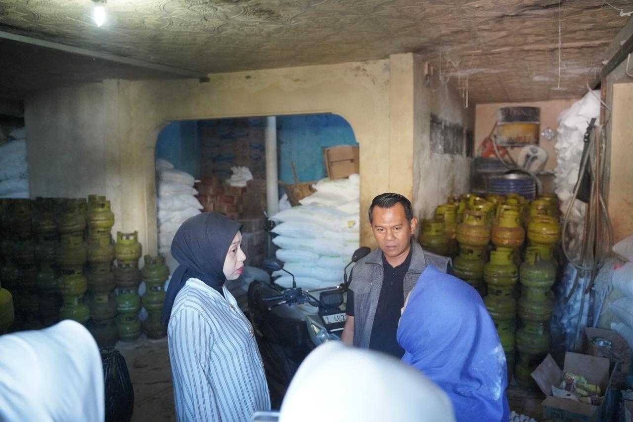 Wabup Garut Sidak Pasar Andir, Tindaklanjuti Keluhan Warga soal Harga Gas LPG